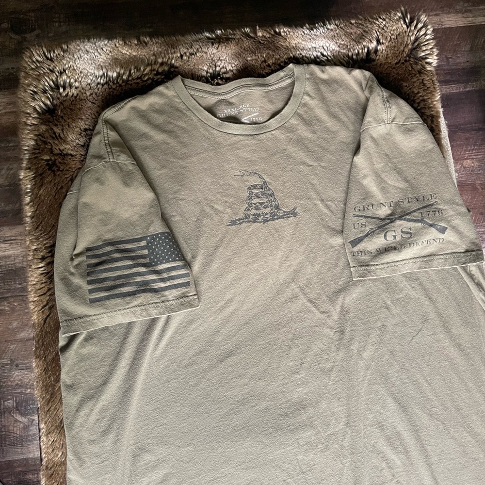 Men’s grunt style T-shirt. Size XXXLarge